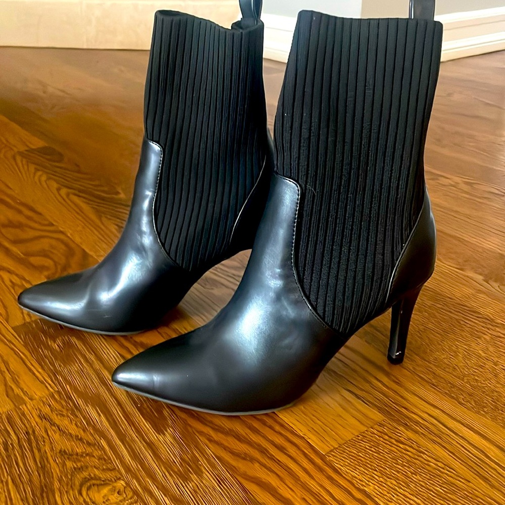 Mia leather and knit booties 7.5M